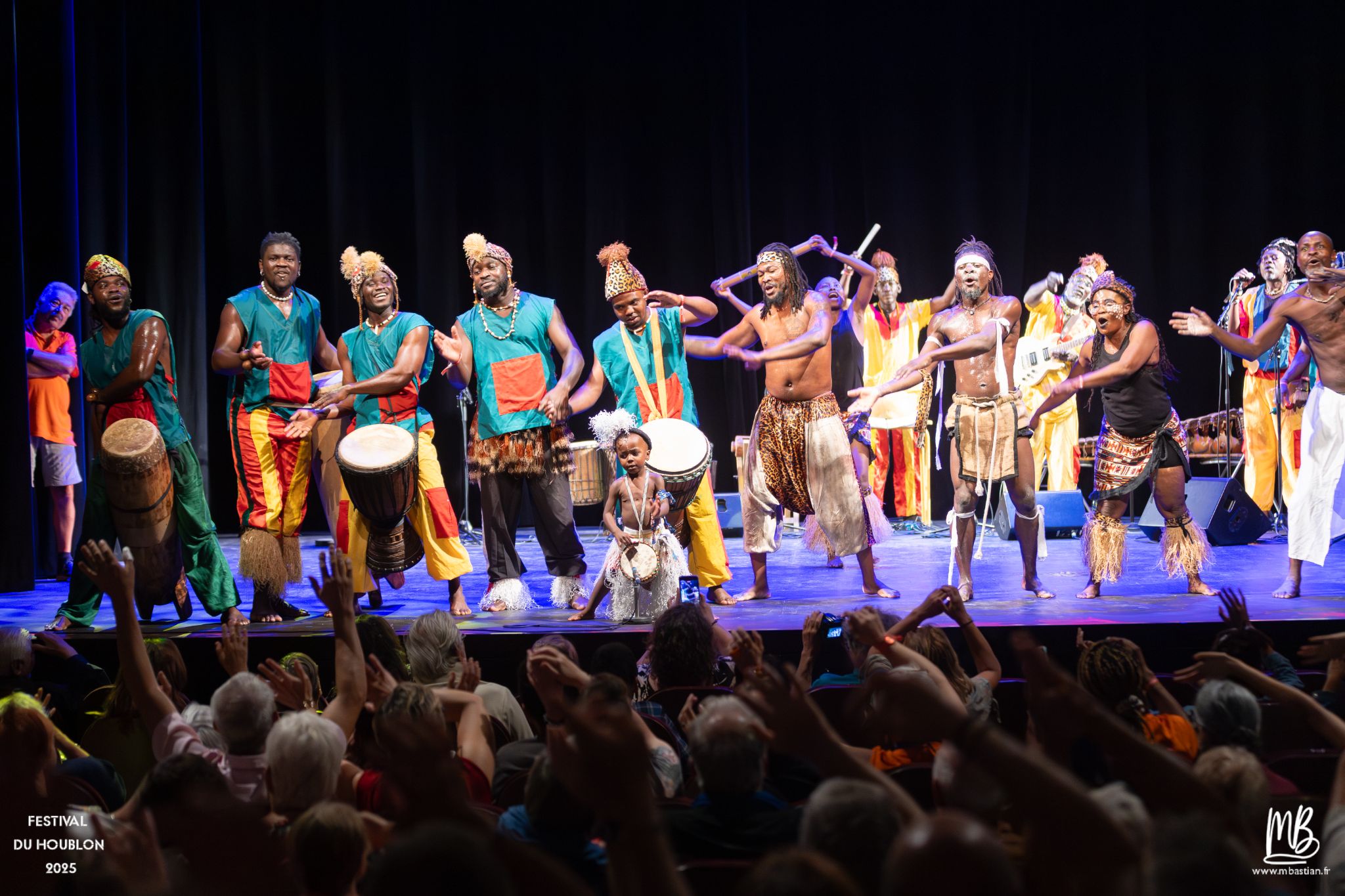 20250821 D'une Monde à l'Autre (Congo) MB 128